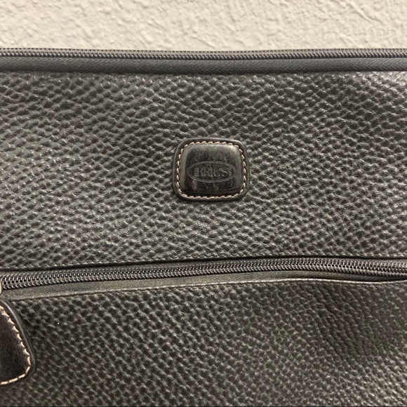 Brics Black Pebbled Leather Mens Crossbody Bag - Picture 3 of 6